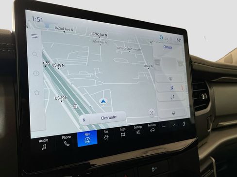 Used 2024 Ford Expedition XLT image 13