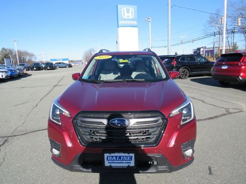 Used 2023 Subaru Forester Limited image 8