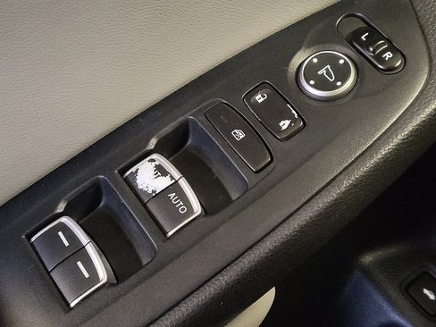 Used 2018 Honda Accord LX image 27