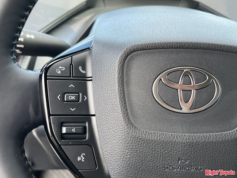 Certified 2026 Toyota Prius XLE FWD image 23