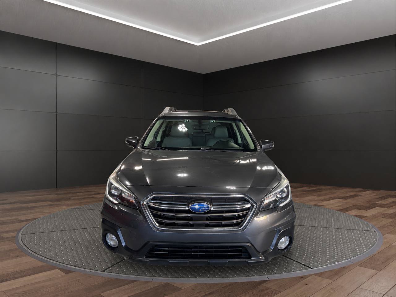 Used 2019 Subaru Outback 2.5i Limited AWD/4WD image 3