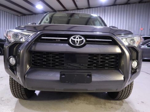 Used 2020 Toyota 4Runner SR5 Premium image 8