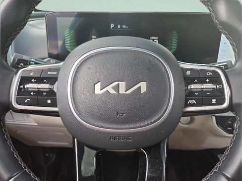 Certified 2025 Kia Sorento S w/ Panoramic Sunroof Package FWD image 35