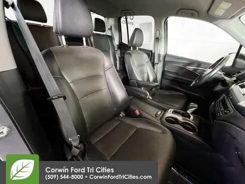 Used 2017 Honda Ridgeline RTL image 16