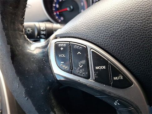 Used 2013 Hyundai Elantra GT w/ Touch & Go Pkg image 21