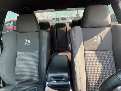 Used 2019 Dodge Charger Scat Pack RWD image 11