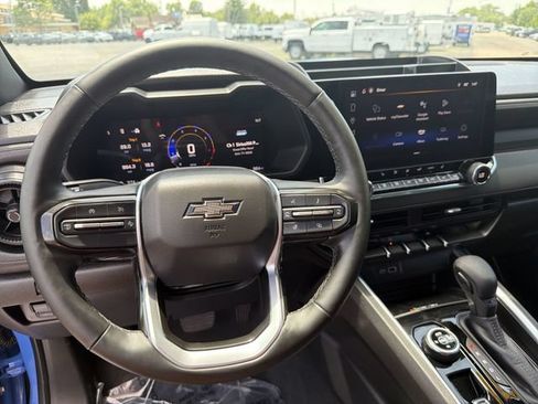 Certified 2025 Chevrolet Colorado Trail Boss AWD/4WD image 17