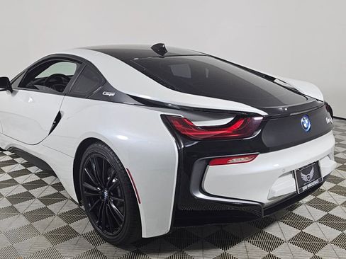 Used 2019 BMW i8 Coupe image 8