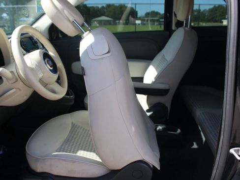 Used 2017 FIAT 500 Pop FWD image 12