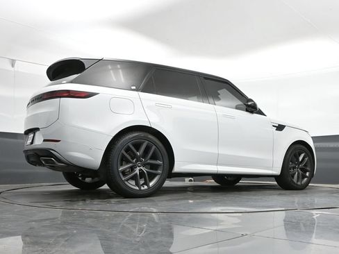 Used 2025 Land Rover Range Rover Sport Dynamic SE AWD/4WD image 40