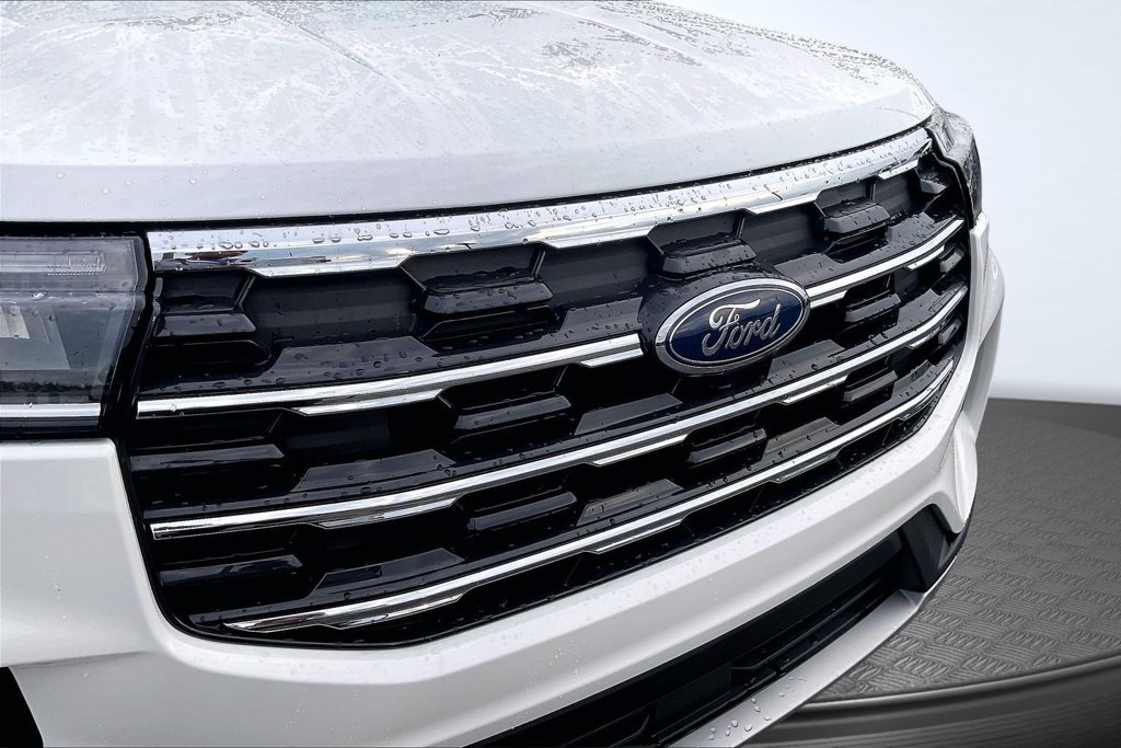 Used 2026 Ford Explorer Active w/ Active Comfort Package RWD image 33