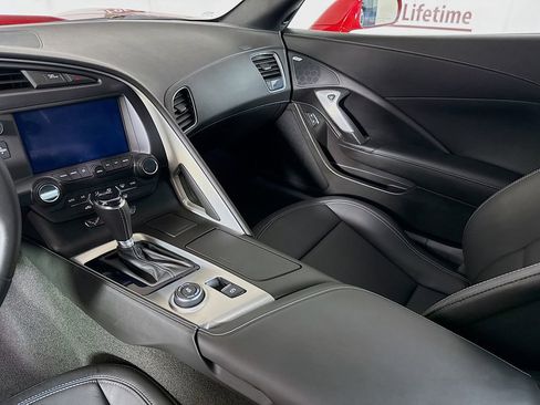 Used 2019 Chevrolet Corvette Stingray Coupe w/ 1LT image 33