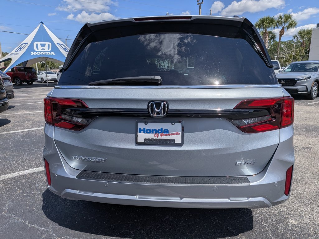 New 2027 Honda Odyssey Elite image 5