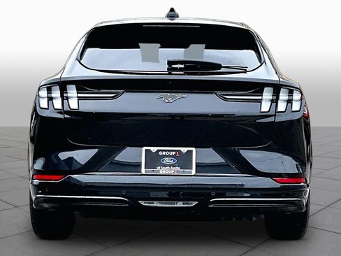Certified 2025 Ford Mustang Mach-E Premium w/ Sport Appearance Package AWD/4WD image 4