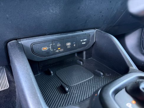 Used 2025 Kia K4 EX FWD image 15