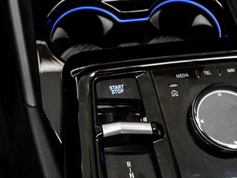 Used 2025 BMW i5 M60 w/ Premium Package image 18