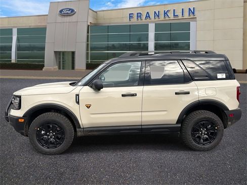 New 2025 Ford Bronco Sport Badlands w/ Sasquatch Badlands Package image 4