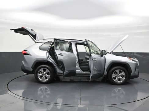 Used 2024 Toyota RAV4 XLE w/ Convenience Package image 29