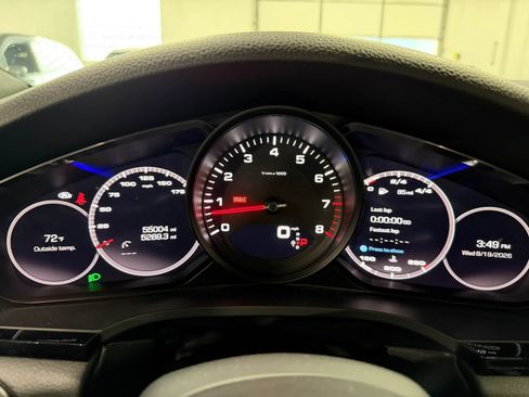 Used 2021 Porsche Cayenne Coupe AWD/4WD image 17