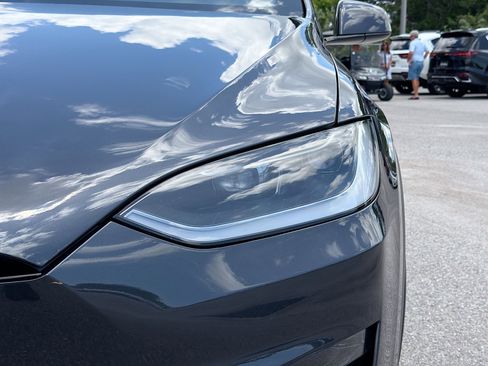 Used 2024 Tesla Model X AWD/4WD image 9