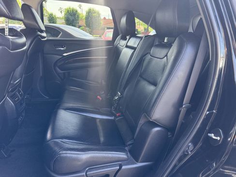 Used 2018 Acura MDX FWD image 17