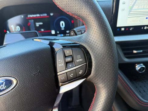 Certified 2025 Ford Explorer ST image 18