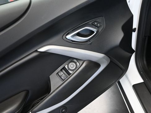 Used 2022 Chevrolet Camaro LT image 21