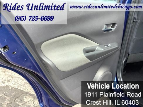 Used 2019 Nissan Kicks SV FWD image 22