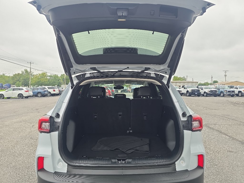 Used 2025 Ford Escape Platinum AWD/4WD image 8