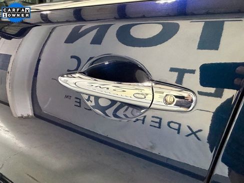 Used 2023 Nissan Armada Platinum w/ Captain's Chairs Package image 4