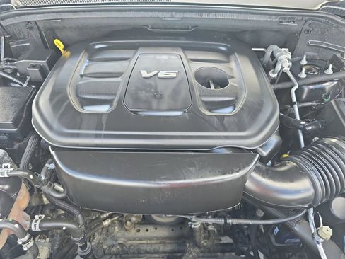 Used 2017 Jeep Grand Cherokee Limited w/ Trailer Tow Group IV image 31