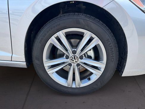 Used 2024 Volkswagen Jetta SE image 14