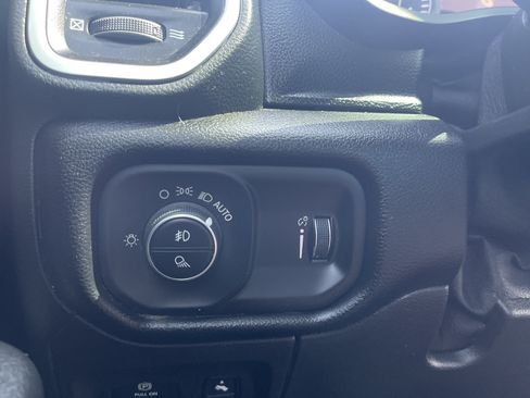 Used 2022 RAM 1500 Lone Star AWD/4WD image 21