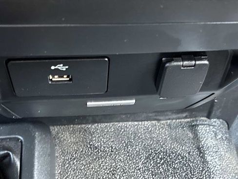 Used 2017 Ford F250 XL w/ Power Equipment Group image 27