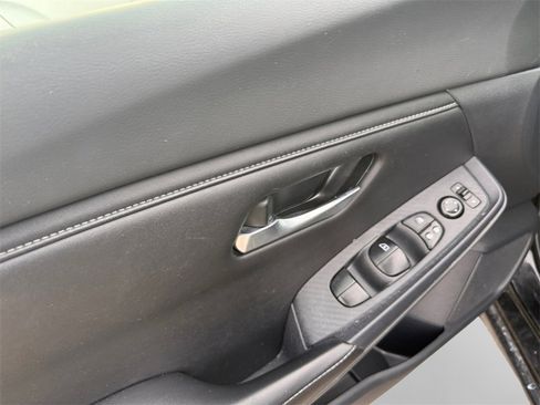 Used 2023 Nissan Sentra SV image 14