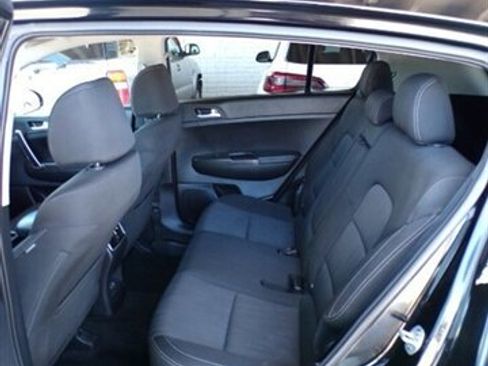 Used 2020 Kia Sportage LX FWD image 15