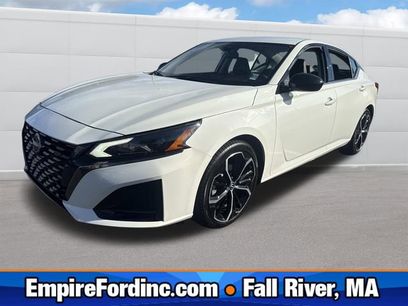 Used 2023 Nissan Altima 2.5 SR
