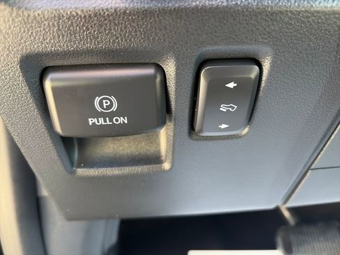 Used 2021 Ford F150 Lariat w/ Equipment Group 502A High image 25