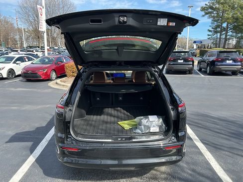 New 2026 Toyota Crown Signia image 17