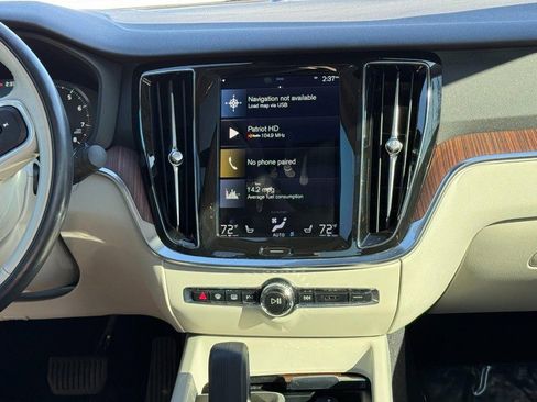 Certified 2022 Volvo S60 B5 Momentum image 14