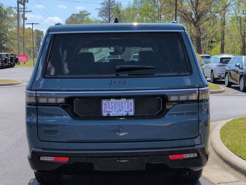 New 2026 Jeep Grand Wagoneer L 4WD image 6