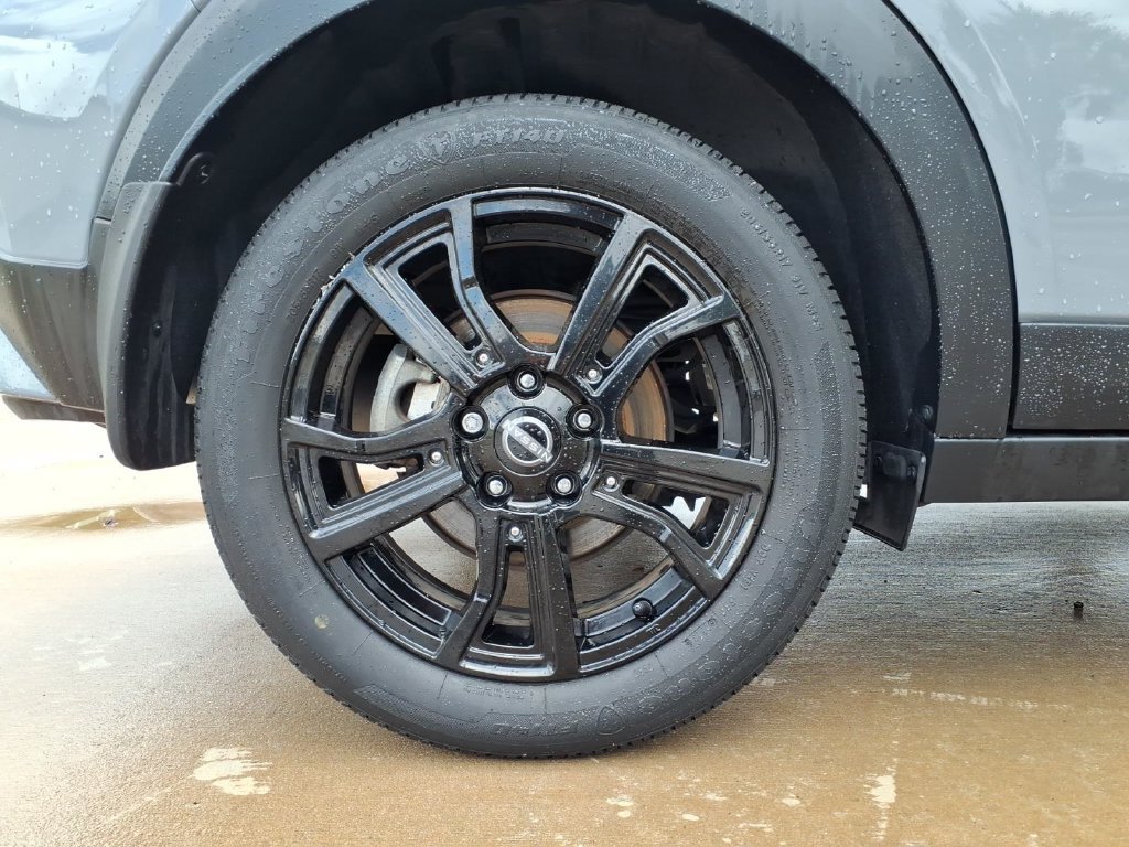 Used 2023 Nissan Kicks SV FWD image 19