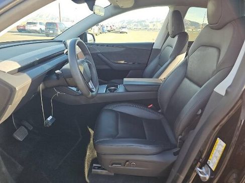 Used 2026 Tesla Model Y AWD image 3