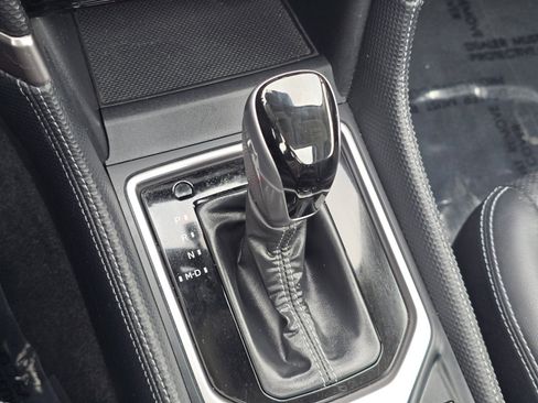 Used 2022 Subaru Forester Limited image 33