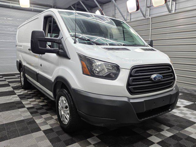 Used 2018 Ford Transit 250 130 Low Roof RWD image 5
