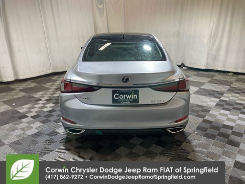 Used 2022 Lexus ES 350 Ultra Luxury image 7