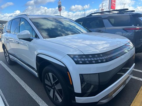 Used 2026 Hyundai Ioniq 9 SEL image 1