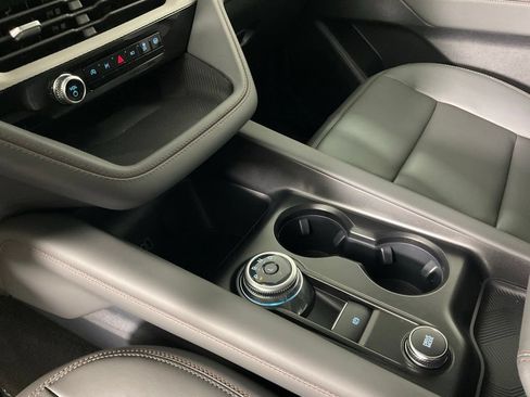 New 2026 Ford Explorer Active w/ Active Comfort Package RWD image 20