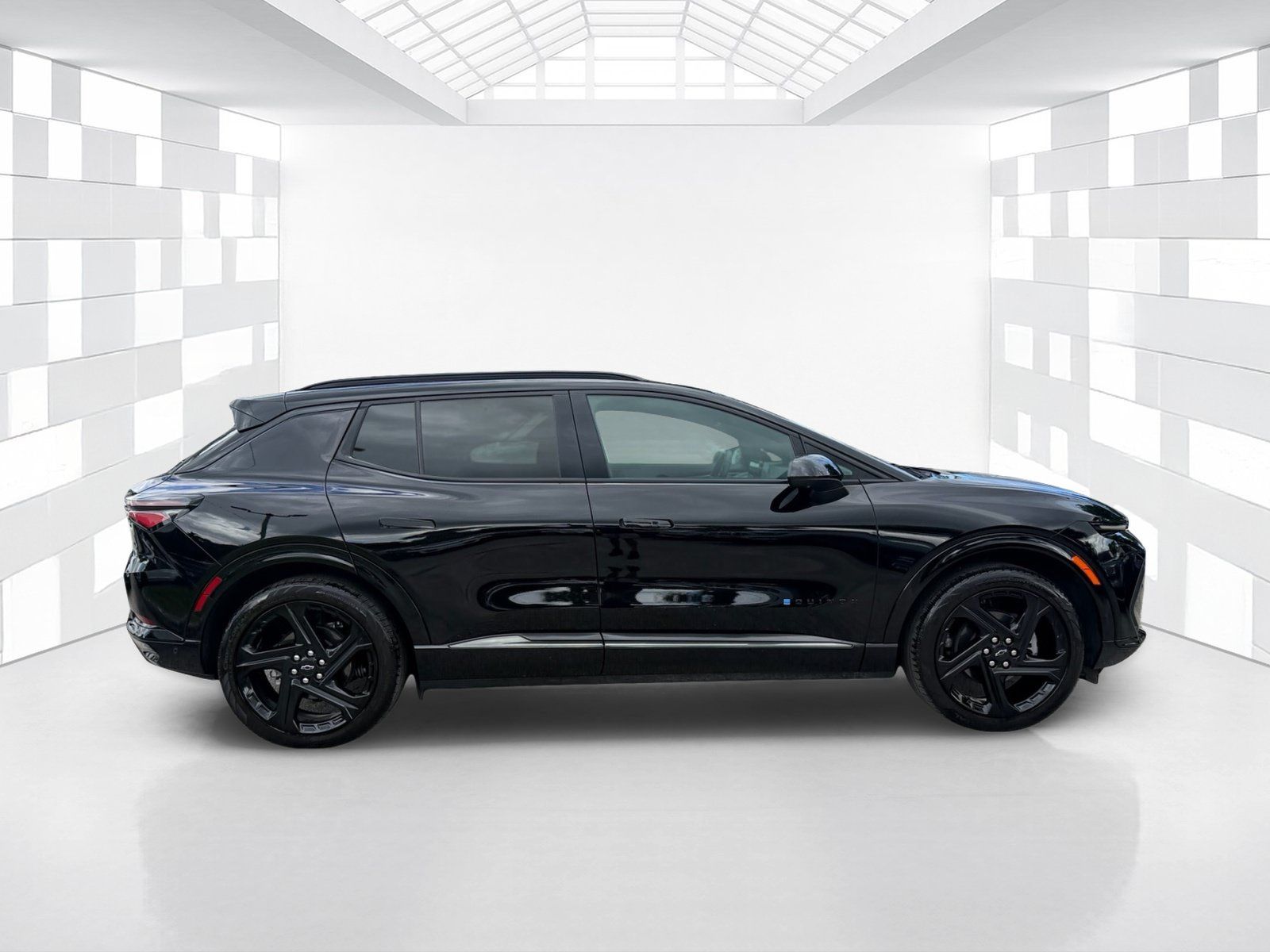 Used 2024 Chevrolet Equinox EV RS FWD image 8
