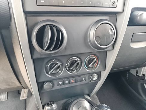 Used 2007 Jeep Wrangler Rubicon AWD/4WD image 18